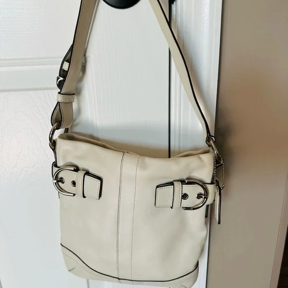 Coach Soho Slim Duffle Shoulder Bag - Picture 4 of 4